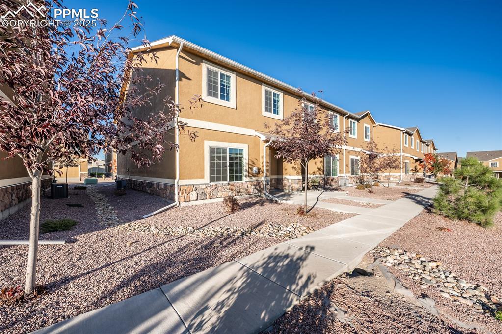 Image 3 of 37: Back of Structure