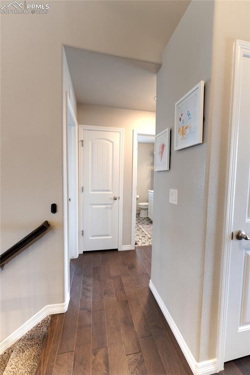 Image 4 of 23: Hallway