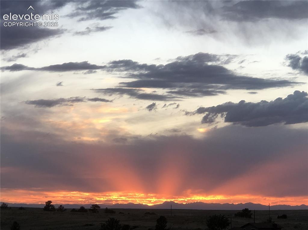 Image 14 of 50: Breath taking sunset views!