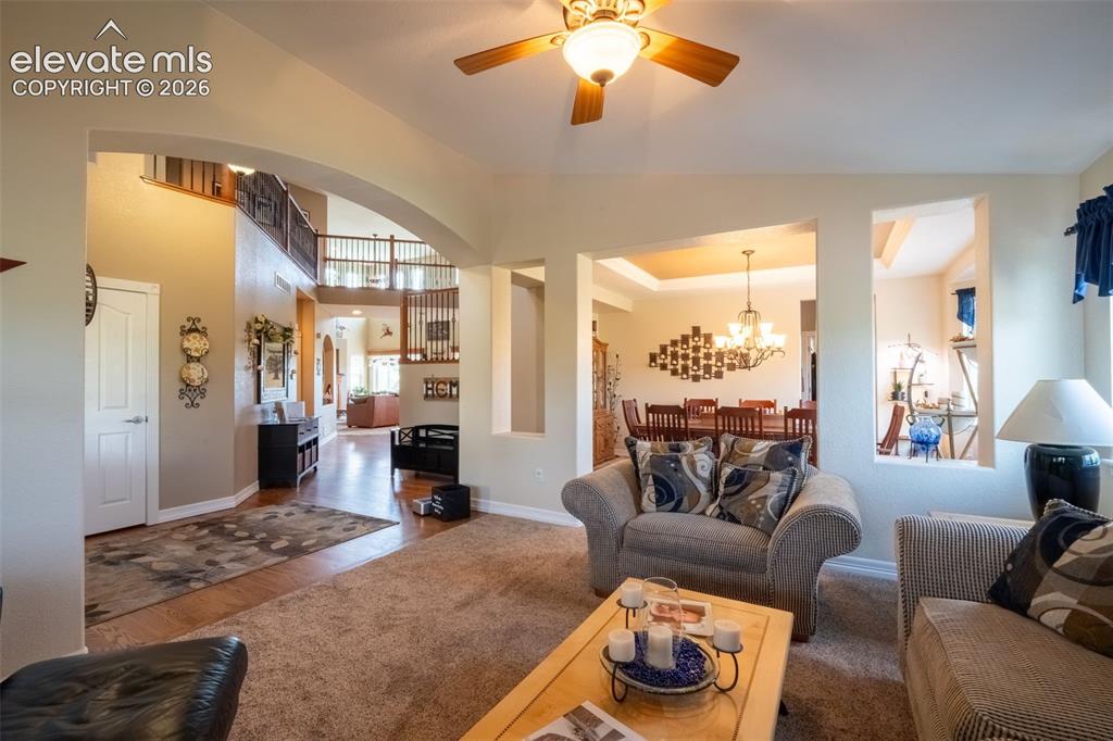 Image 19 of 50: Living Room