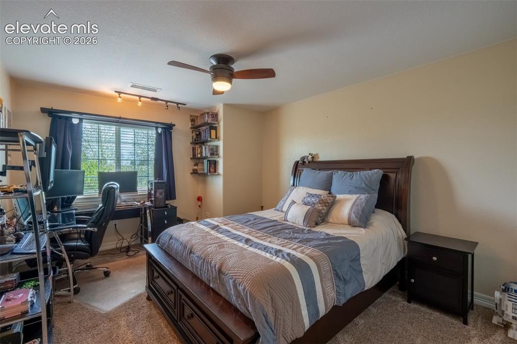 Image 36 of 50: GUEST BEDROOM 2