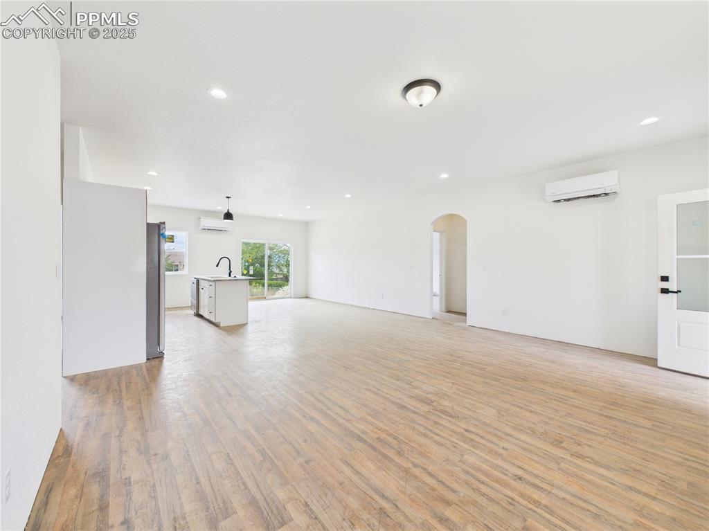 Image 6 of 36: Living Room