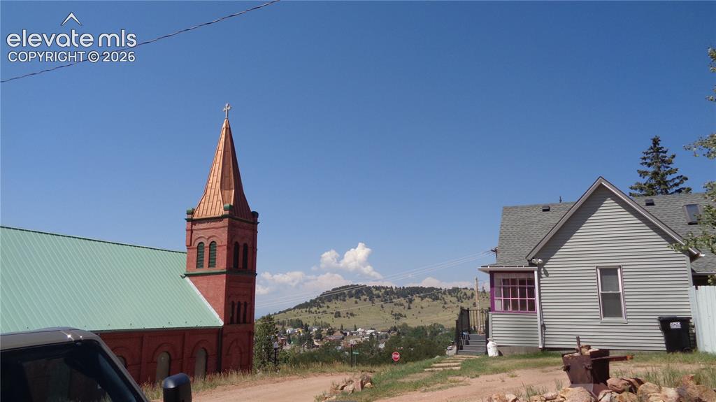 Image 21 of 29: View