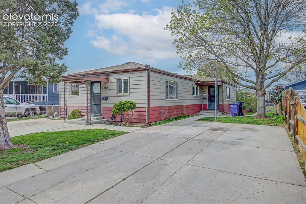 Caption: Front of Property pic 1