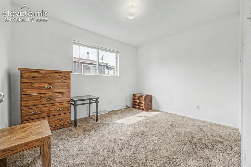 Image 26 of 31: Unit 4435 bedroom 1 Pic 2