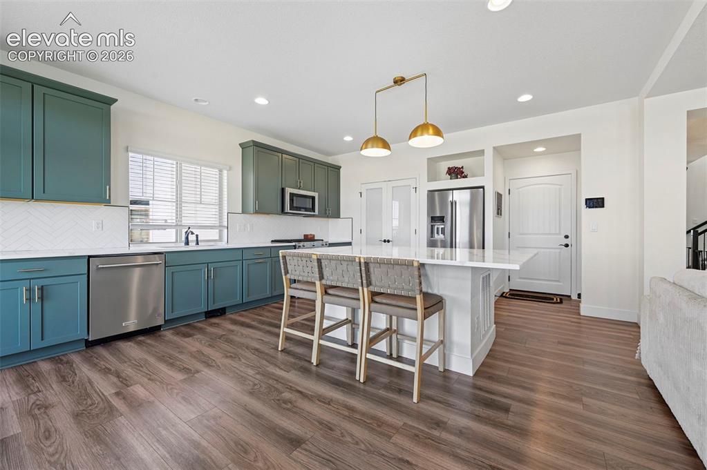 Image 11 of 39: Kitchen
