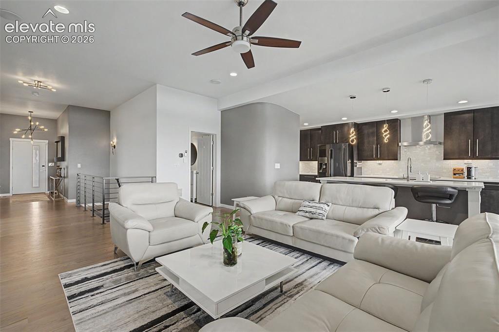 Image 9 of 50: Living Room
