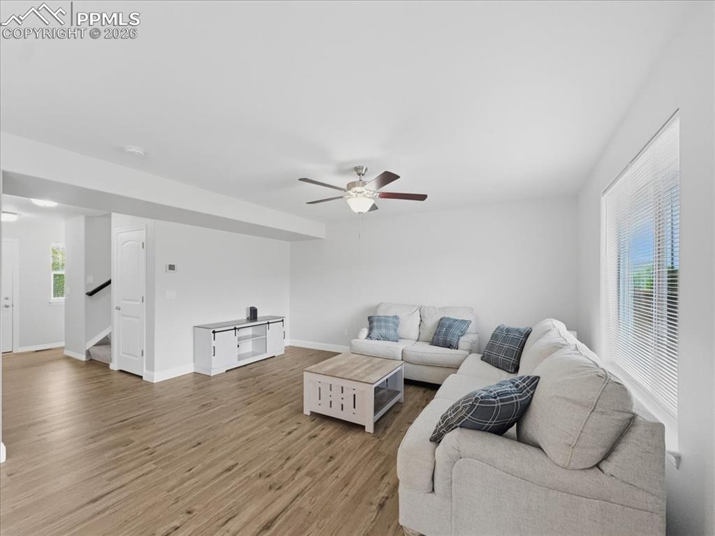 Image 2 of 20: Living Room