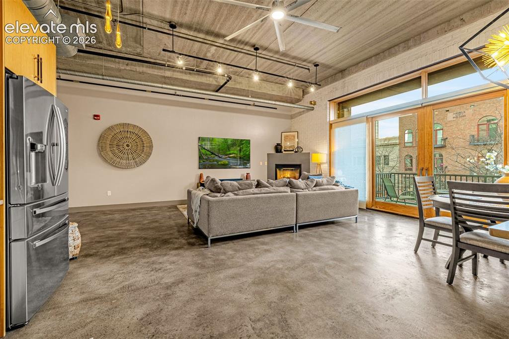 Image 9 of 31: Living Room