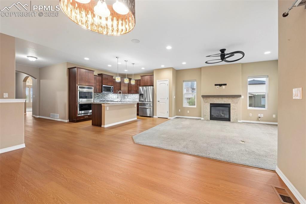 Image 6 of 47: Kitchen