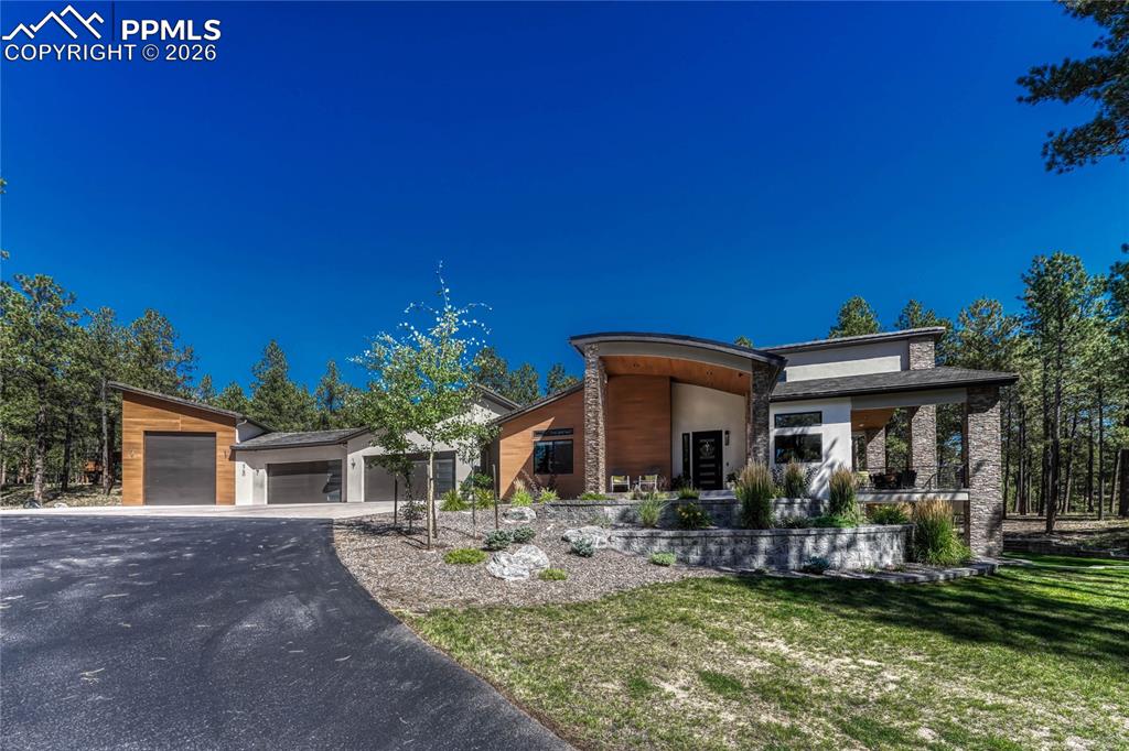 Image 2 of 49: Mountain Modern Luxury!