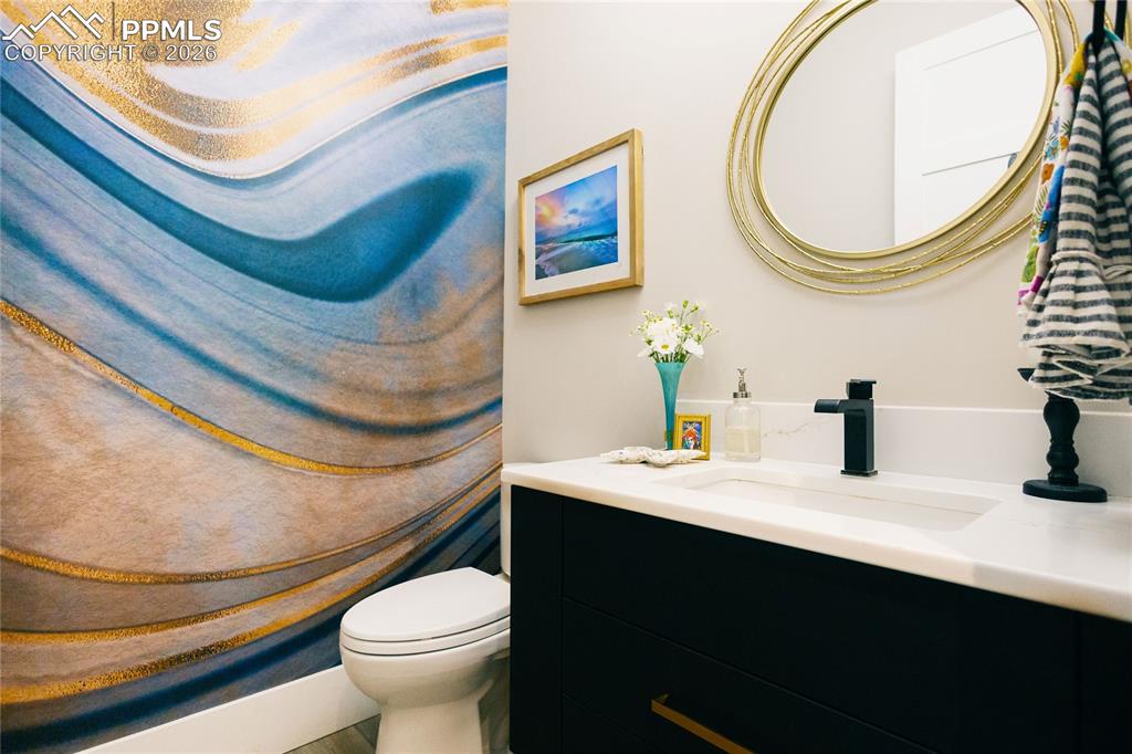 Image 24 of 49: Bathroom