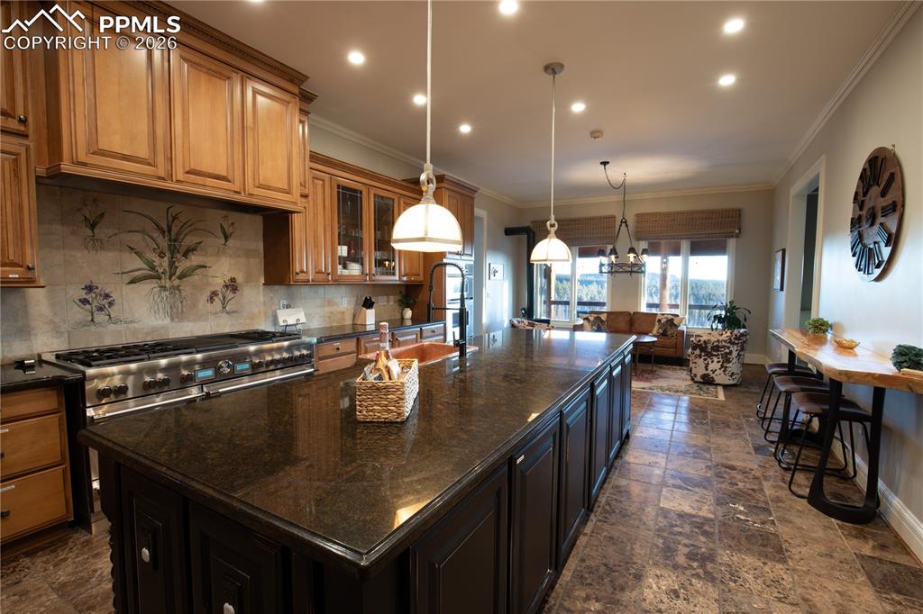 Image 7 of 38: Kitchen