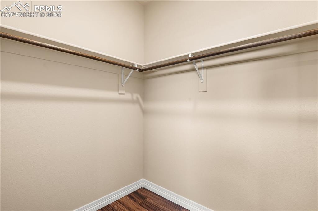 Image 19 of 34: Closet