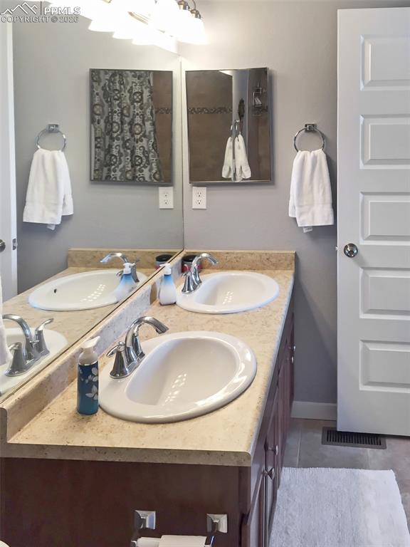 Image 20 of 40: No Description Available