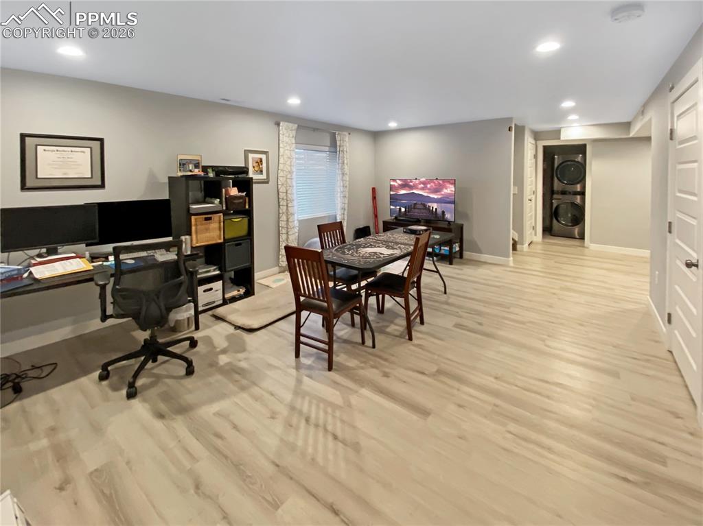 Image 30 of 40: No Description Available