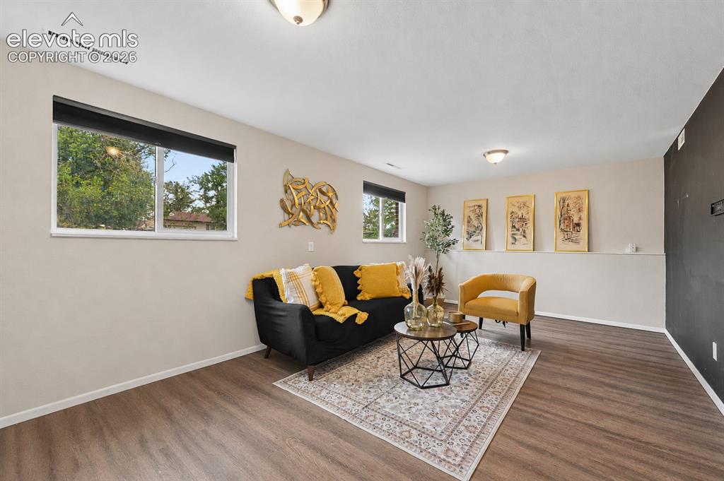 Image 15 of 23: Family Room
