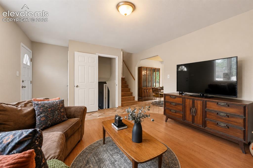 Image 4 of 23: Living Room