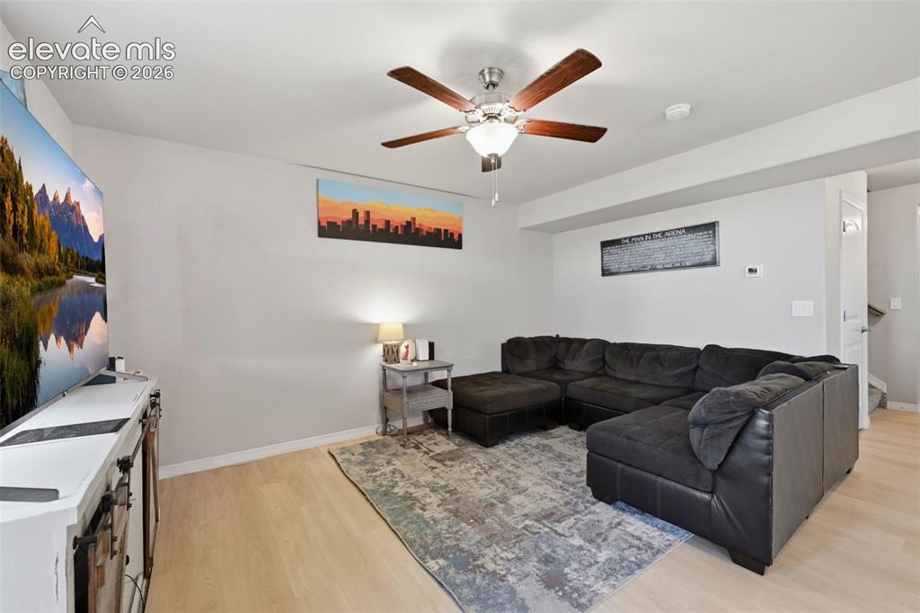 Image 14 of 32: Living Room