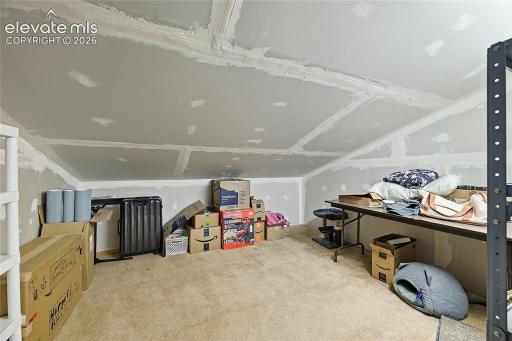 Image 21 of 30: Bonus Room