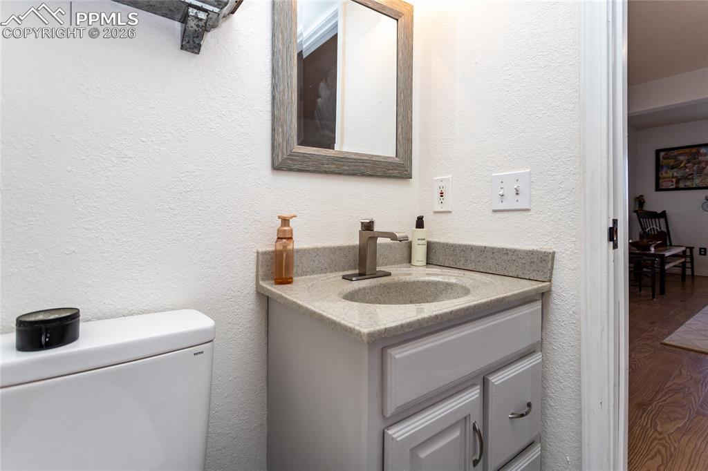 Image 24 of 49: Bathroom