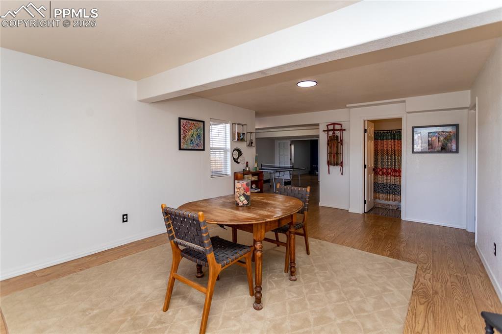 Image 30 of 49: Family Room