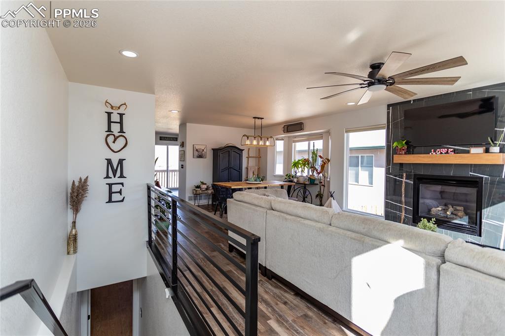 Image 4 of 49: Living Room