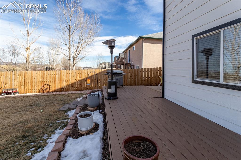 Image 43 of 49: Deck