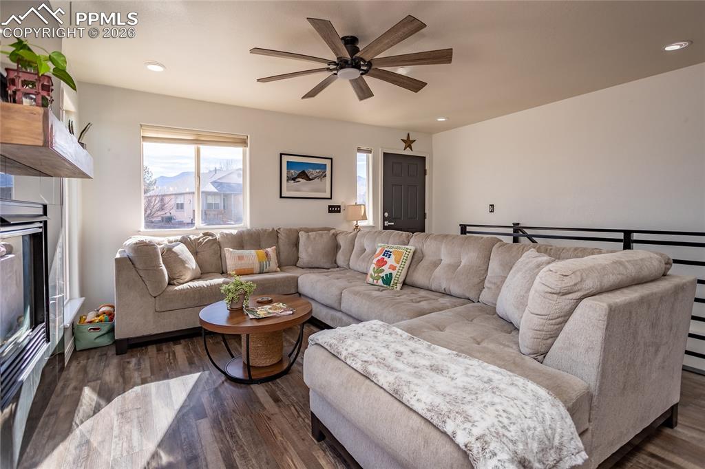 Image 7 of 49: Living Room