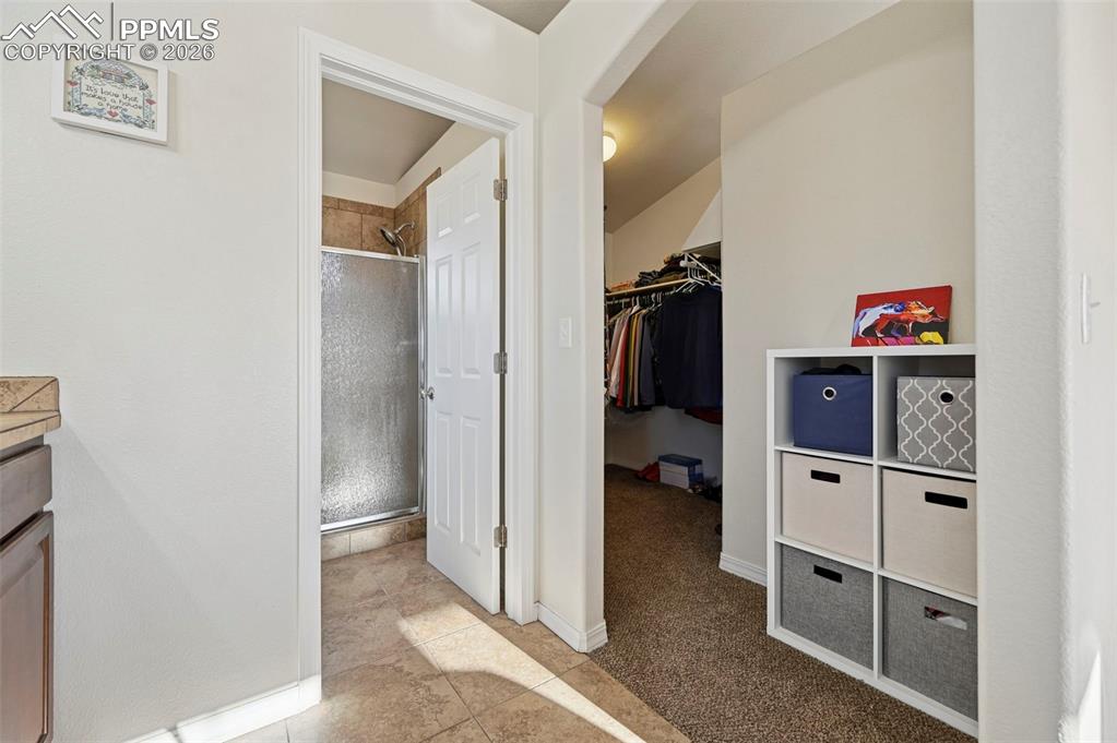 Image 19 of 49: Bedroom