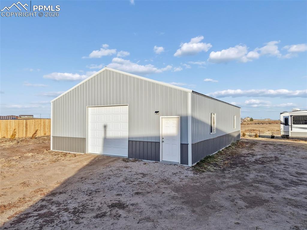 Image 41 of 49: Barn