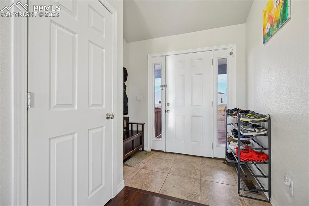 Image 6 of 49: Entry