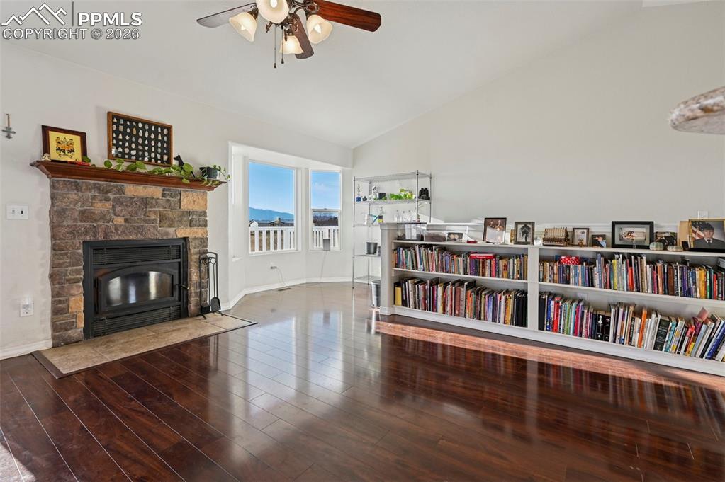 Image 8 of 49: Living Room