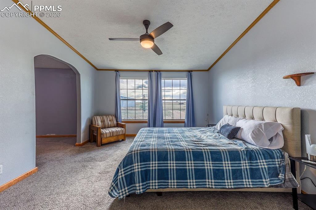 Image 16 of 39: Spacious!