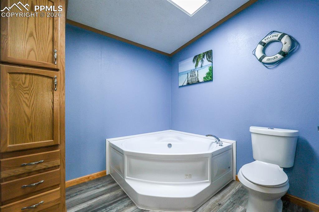 Image 19 of 39: Spacious