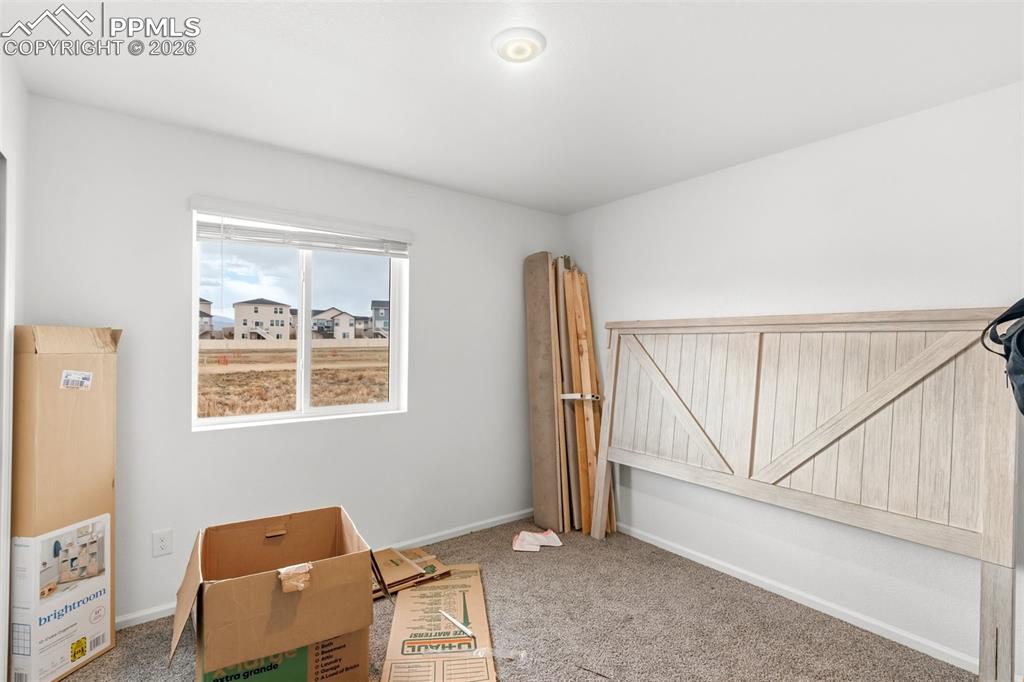 Image 21 of 36: Bedroom