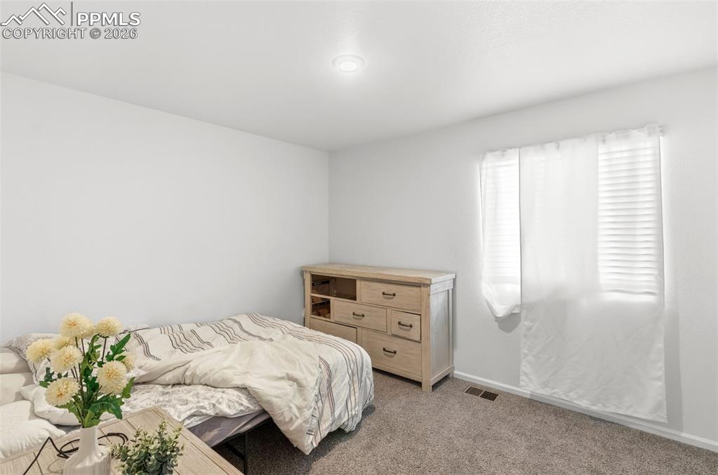 Image 24 of 36: Bedroom