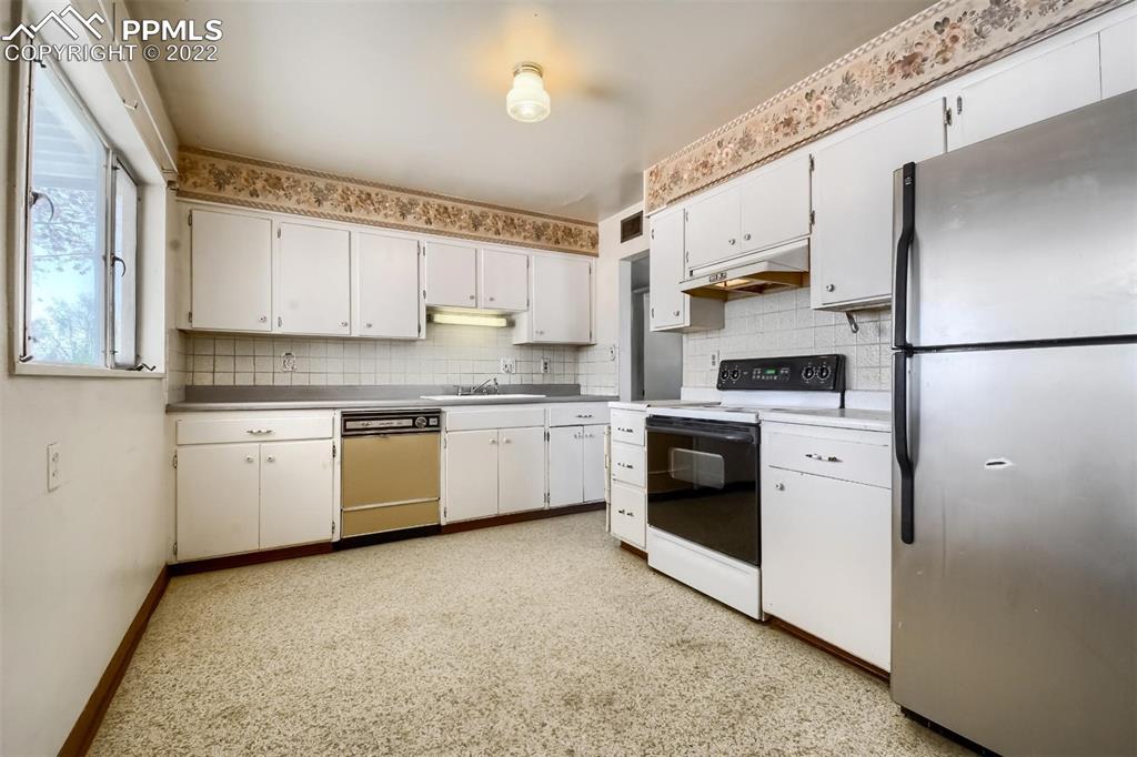 Listing 3915338, Image 16 of 40