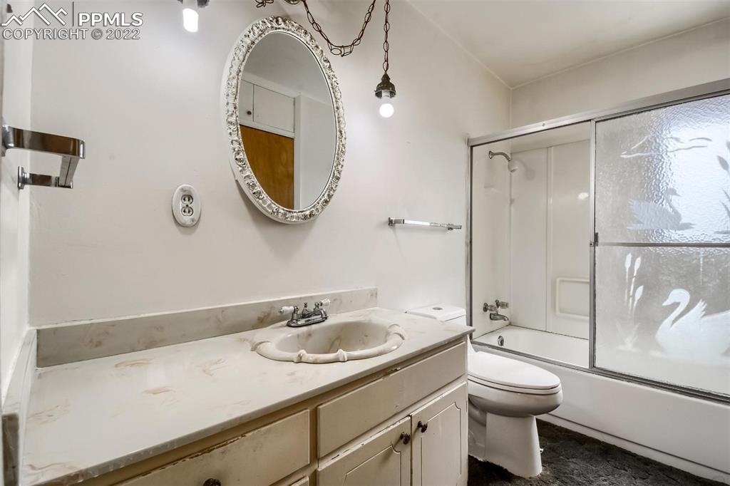 Listing 3915338, Image 25 of 40