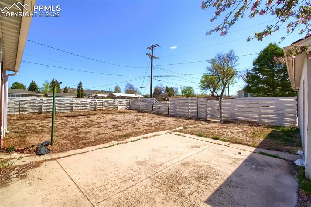 Listing 3915338, Image 33 of 40