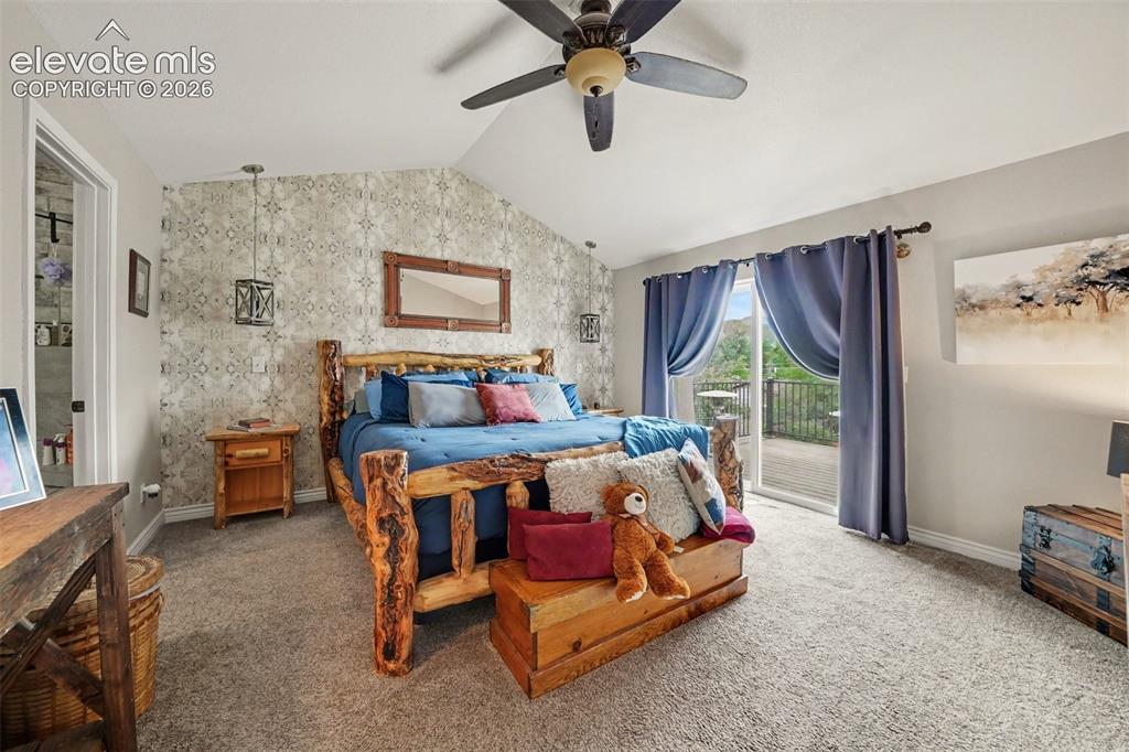 Image 19 of 40: Bedroom