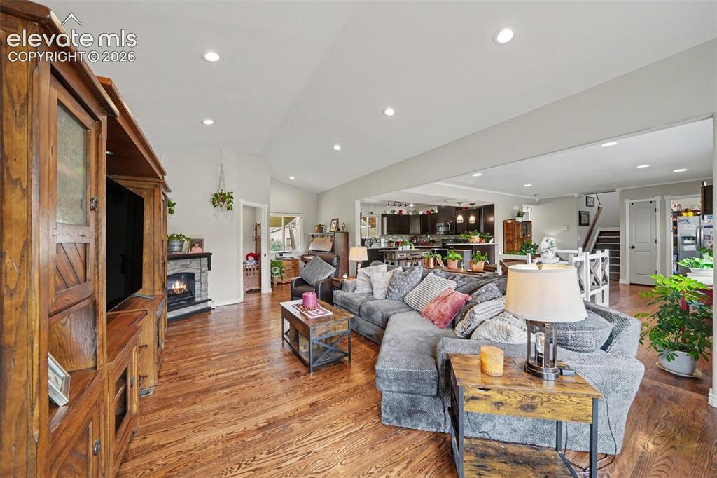 Image 7 of 40: Living Room