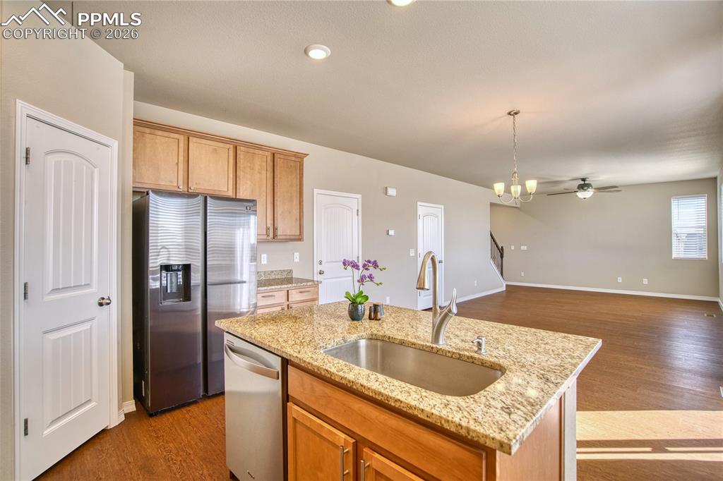 Image 12 of 46: Kitchen