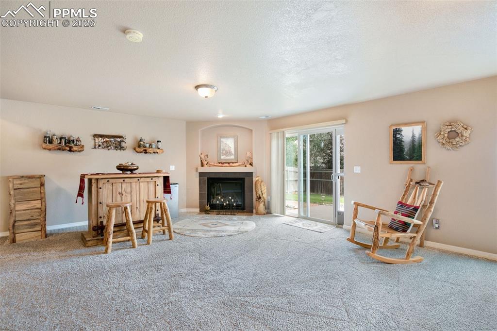 Image 23 of 34: Family Room