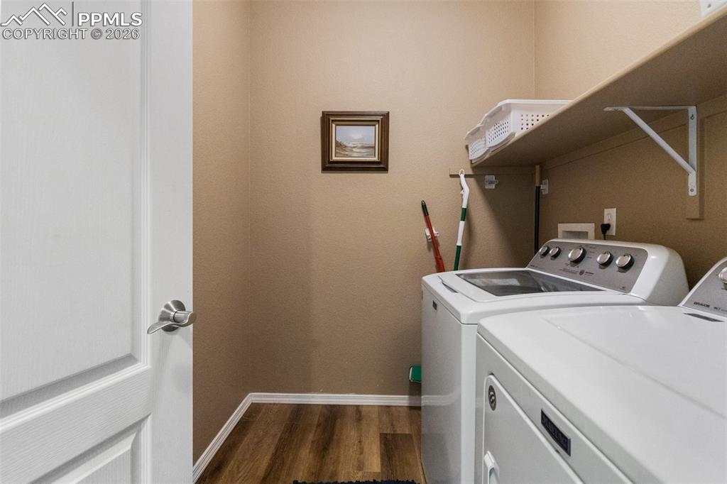 Image 34 of 34: Laundry