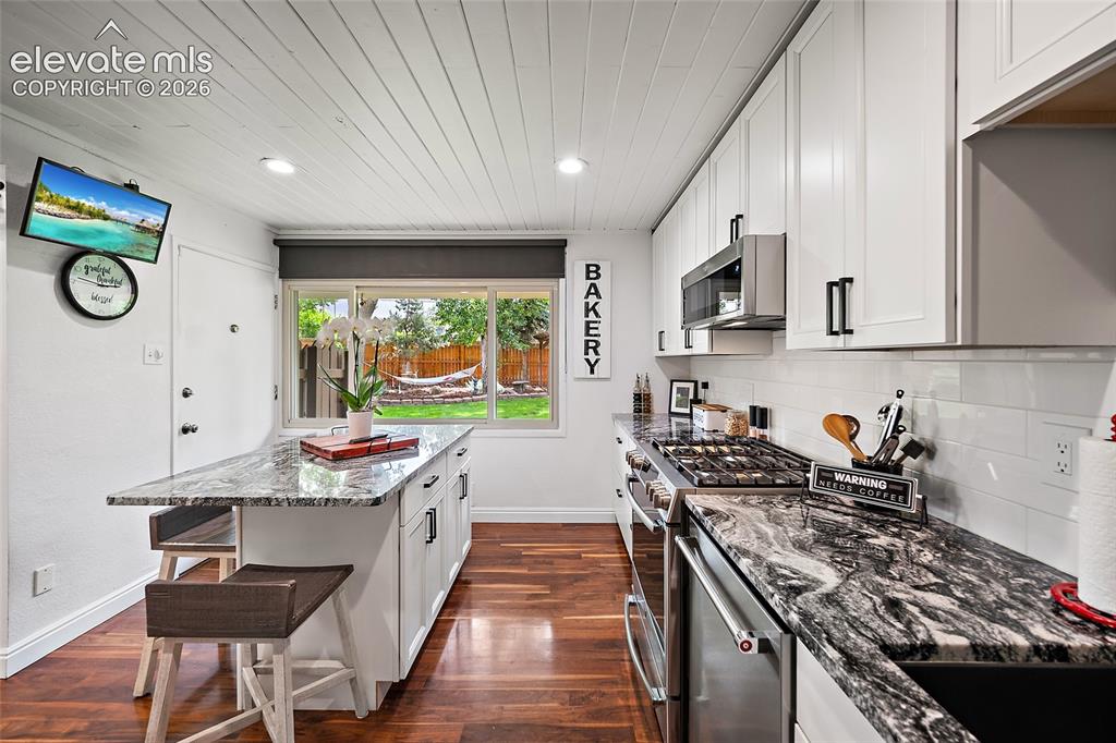 Image 12 of 48: Kitchen