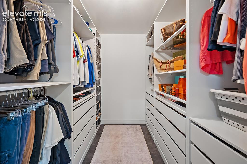 Image 30 of 48: Closet
