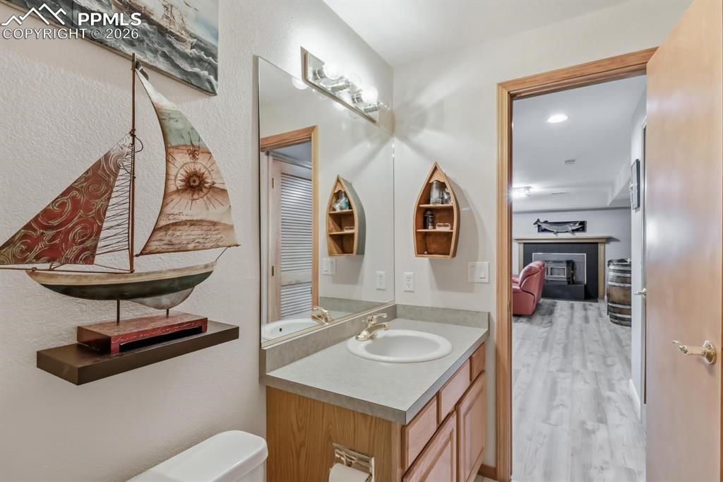 Image 38 of 42: Bathroom