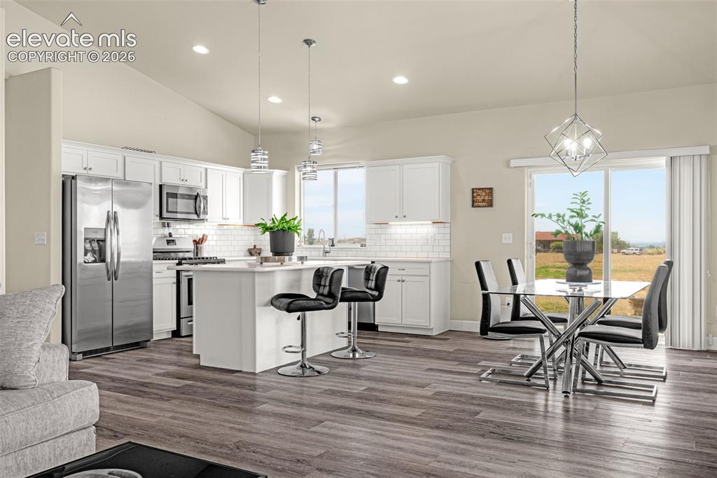 Image 11 of 34: Kitchen