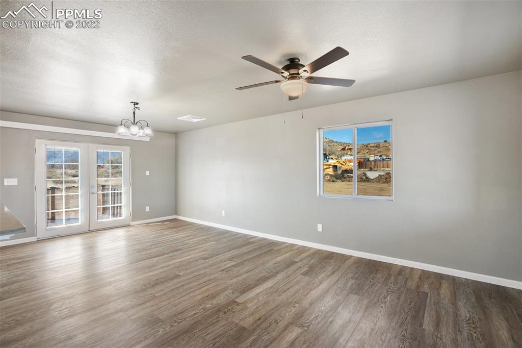 Listing 3923332, Image 4 of 29